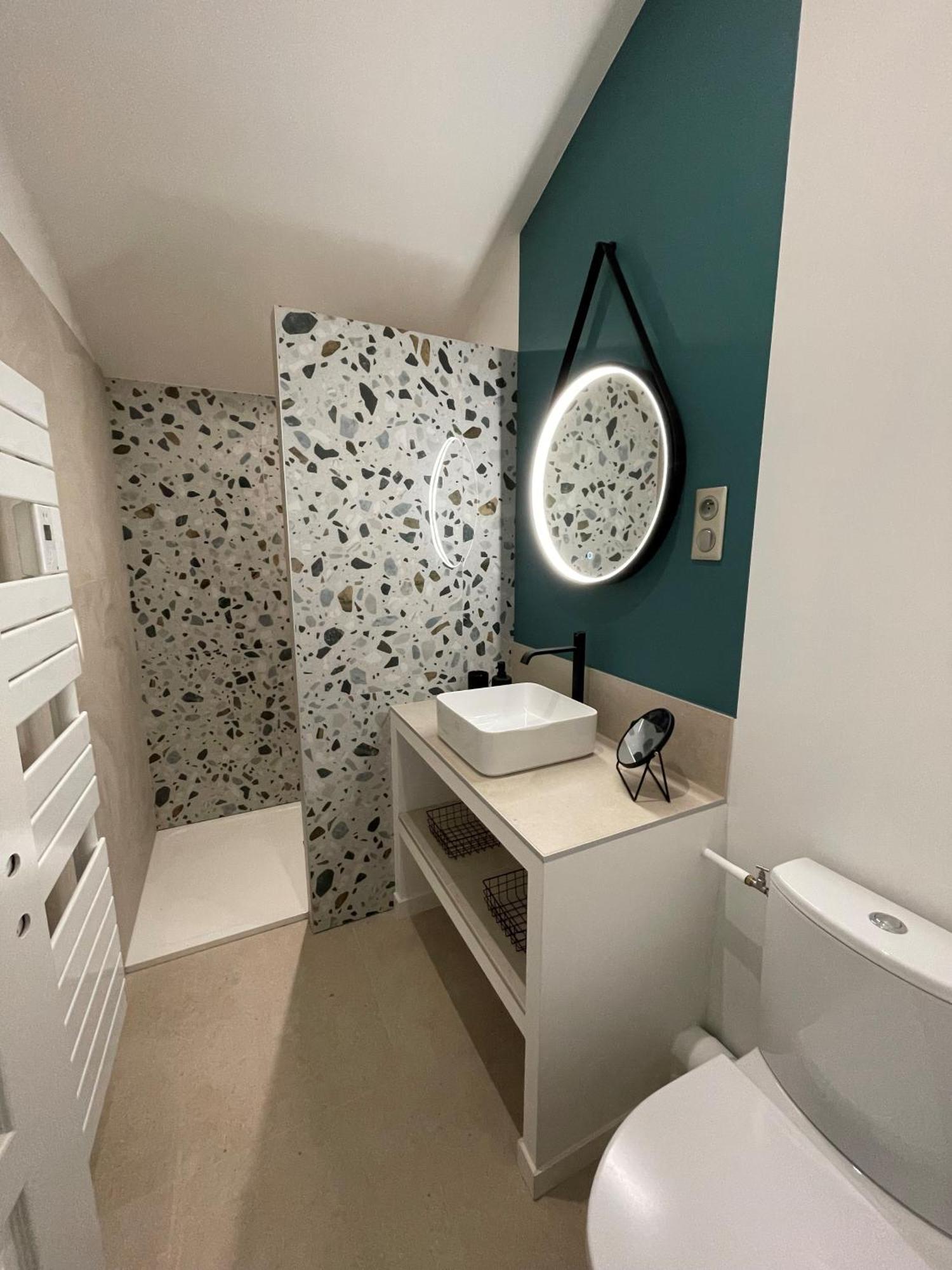 La Petite Maison De Giverny - Gite De Charme 5 Etoiles Au Coeur Du Village - 3 Chambres Εξωτερικό φωτογραφία